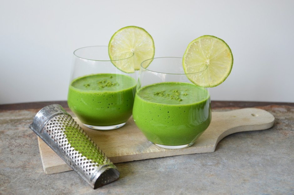 A photo of two glasses filled with lime mocktail smoothie. Recipe and photo by That Healthy Kitchen