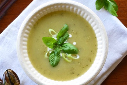 Simple zucchini soup. Photo and recipe by That Healthy Kitchen
