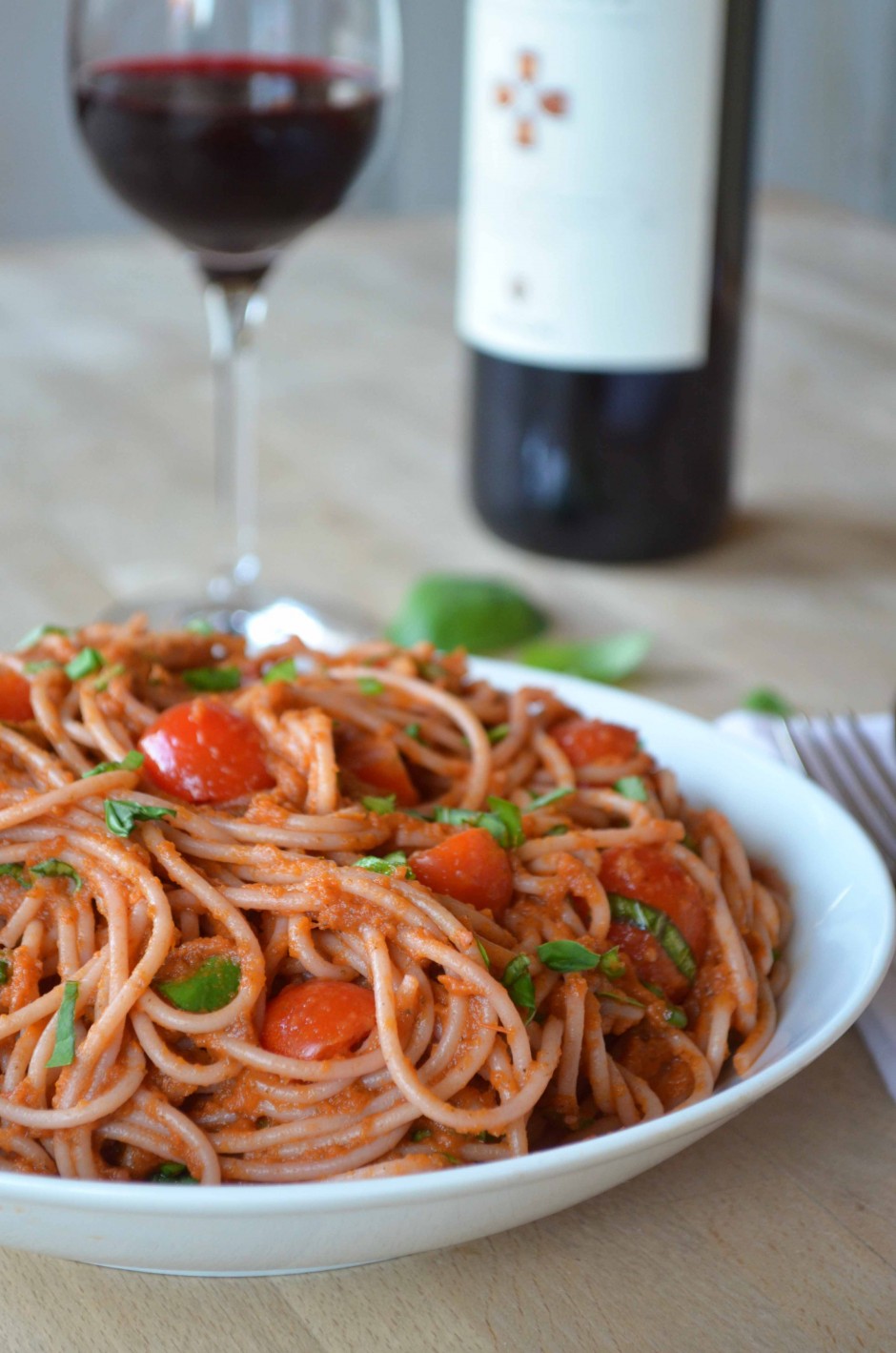 The best marinara pasta sauce. Recipe and photo by That Healthy Kitchen