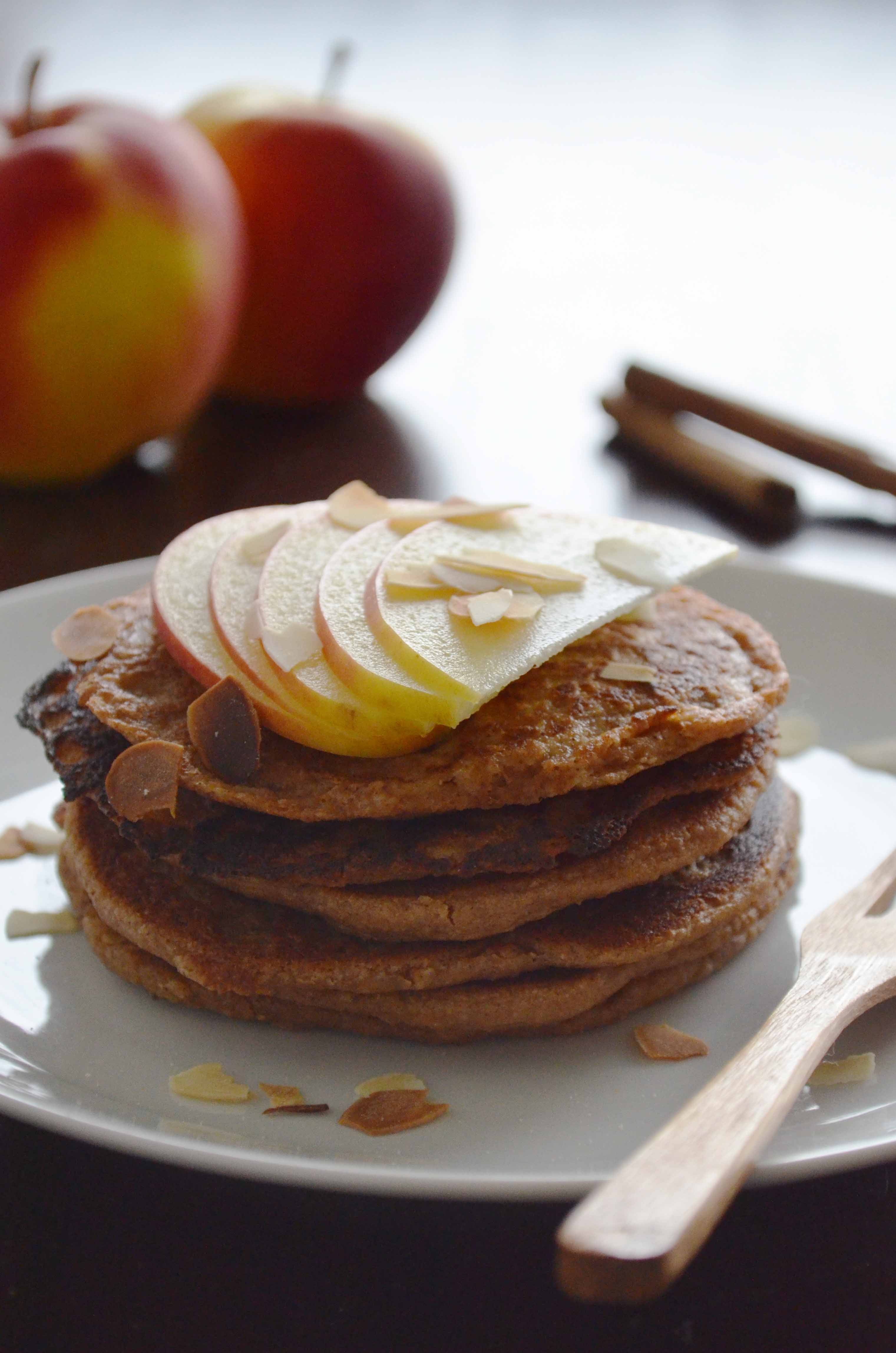 Autumn Apple Pancakes - That Healthy KitchenThat Healthy Kitchen